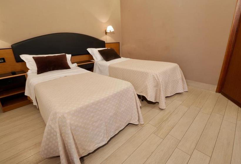 Hotel Fiorentina  | Napoli | Napoli | Italia 18