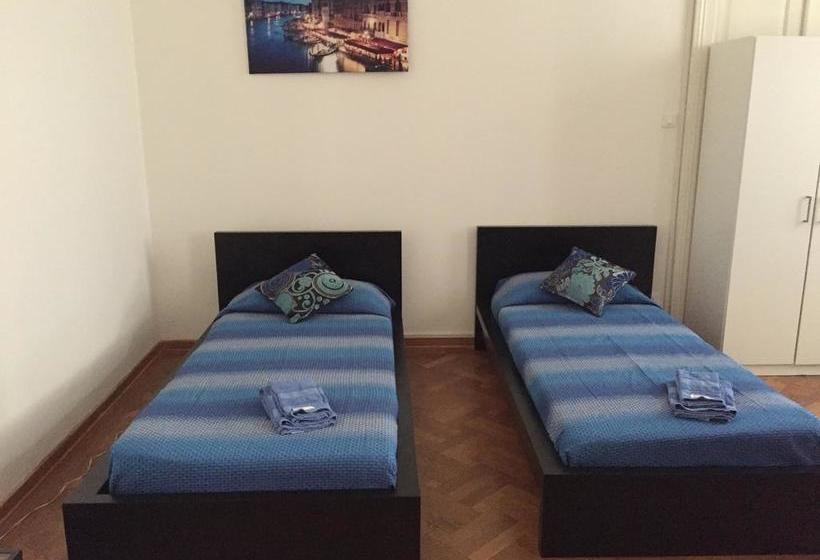 B&b Guerrero Jr  | Trieste | Trieste | Italia 10