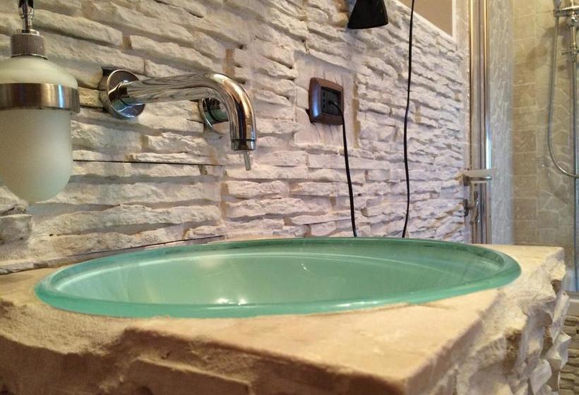 Bed and Breakfast Lambruschini 69  | Fiumicino | Roma | Italia 9