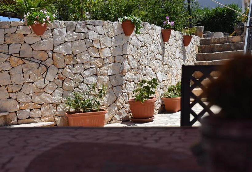 La Rosa Dei Trulli B&b  | Alberobello | Bari | Italia 9