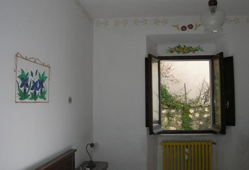 Genziana B&b E Camping Il Vecchio Mulino  | Opi | L'Aquila | Italia 1