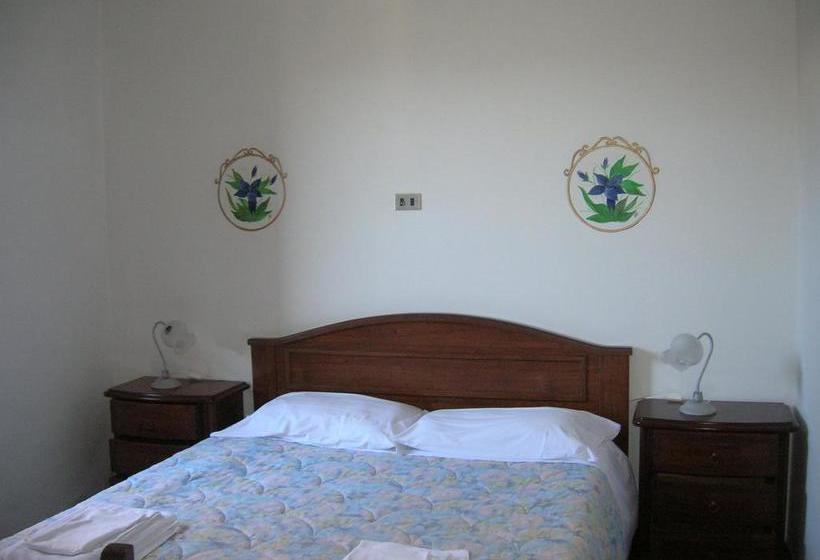 Genziana B&b E Camping Il Vecchio Mulino  | Opi | L'Aquila | Italia 11