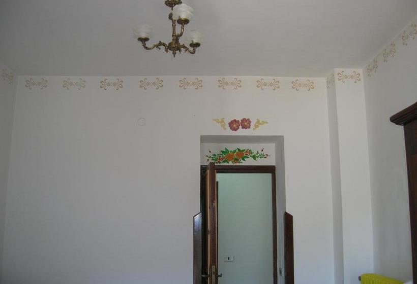 Genziana B&b E Camping Il Vecchio Mulino  | Opi | L'Aquila | Italia 13