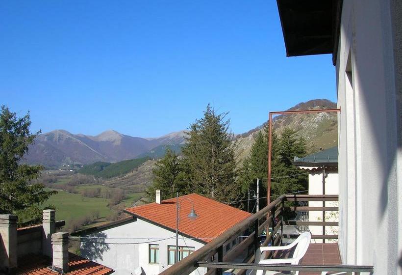 Genziana B&b E Camping Il Vecchio Mulino  | Opi | L'Aquila | Italia 17