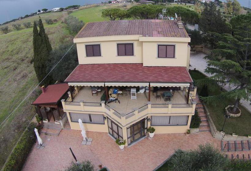 Bed And Breakfast La Corte Degli Ulivi  | Civitavecchia | Roma | Italia 6