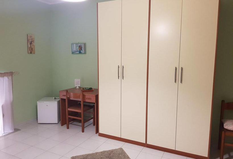 Bed and Breakfast The Artists  | Acireale | Catania | Italia 10