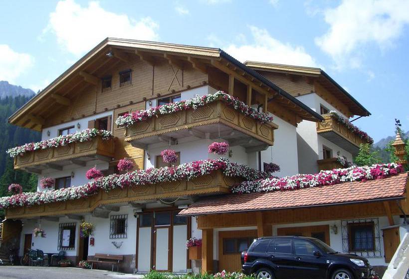 Bed and Breakfast Chalet Brigitte  | Arabba | Belluno | Italy 4