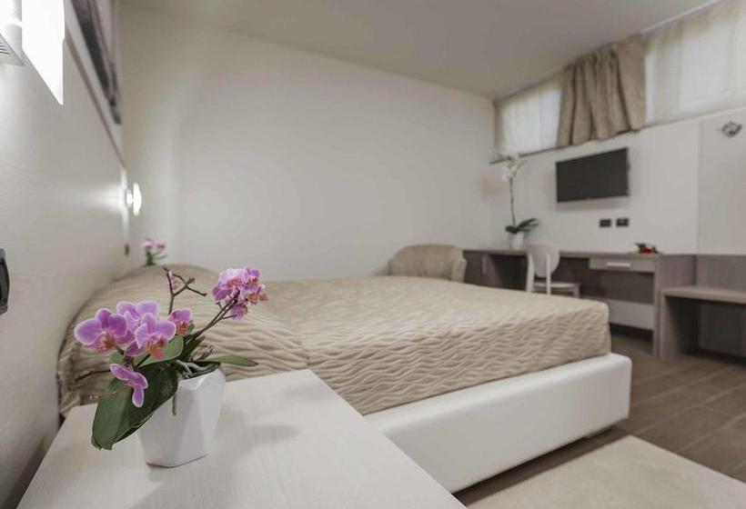 Hotel Ferrari  | Carugate | Milano | Italia 13