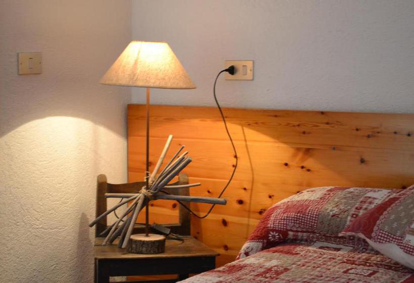 Hotel Meublé Martinet  | La Thuile | Aosta | Italia 8