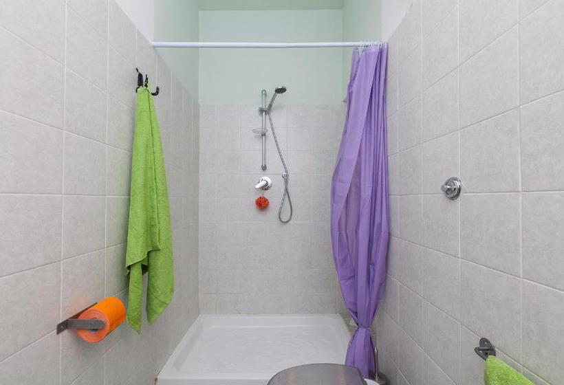 Bed and Breakfast Guest Art Trastevere Station  | Roma | Roma | Italia 11