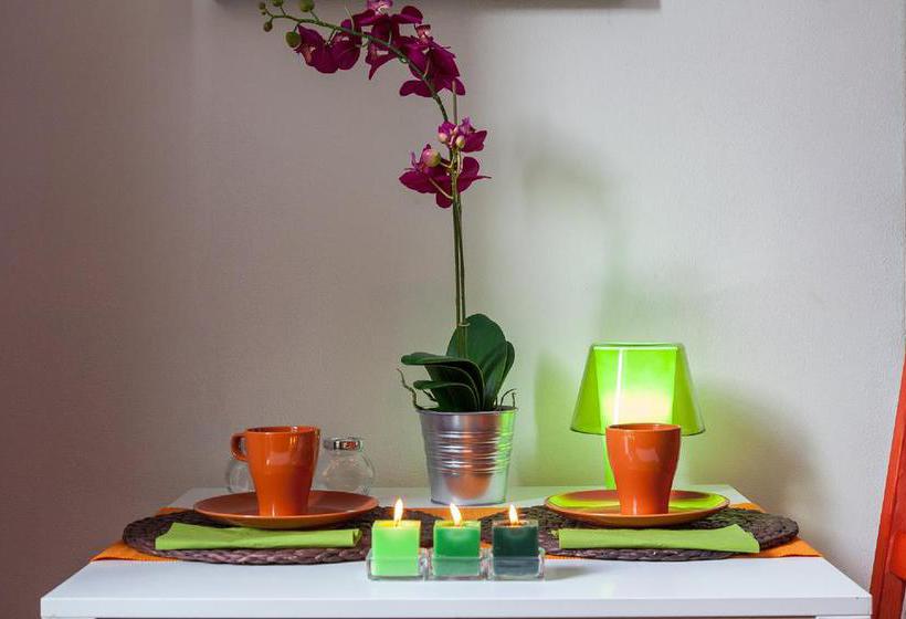 Bed and Breakfast Guest Art Trastevere Station  | Roma | Roma | Italia 2