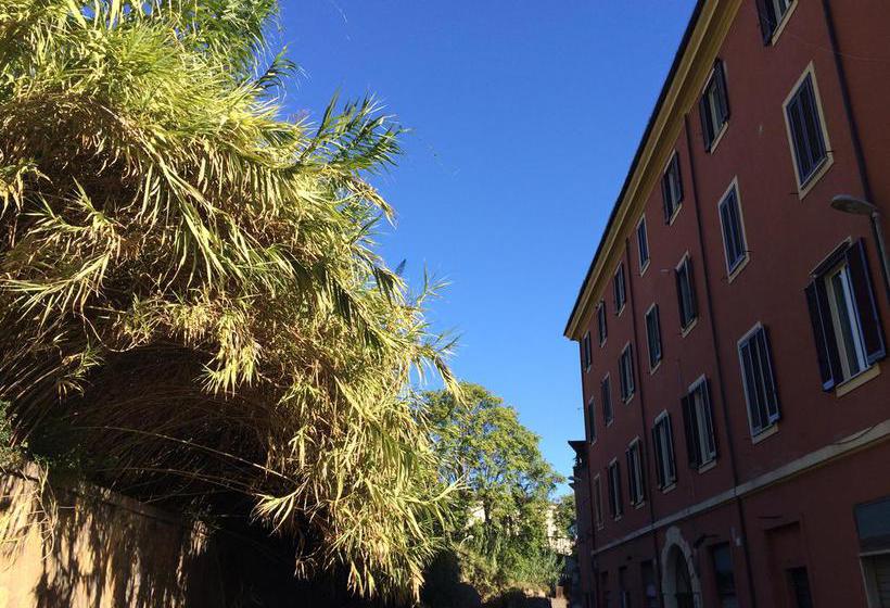 Bed and Breakfast Guest Art Trastevere Station  | Roma | Roma | Italia 3