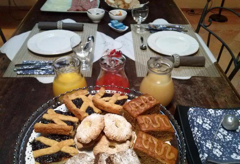 B&b Piazza Del Papa  | Sant'Angelo in Vado | Pesaro e Urbino | Italia 4