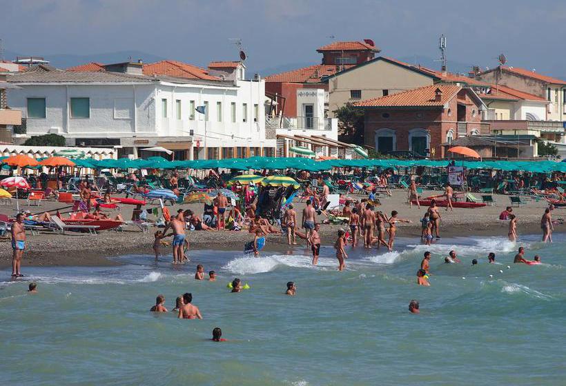 Hotel Aurora Marina di Cecina Livorno