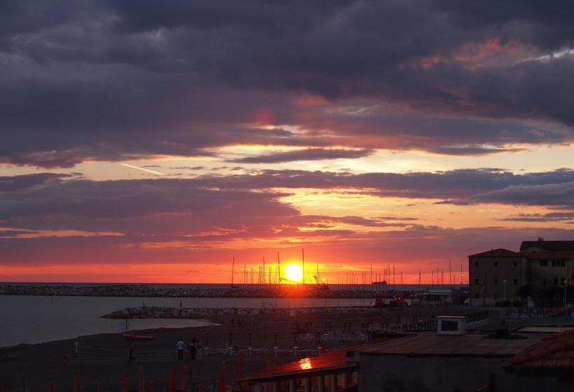 Hotel Aurora  | Marina di Cecina | Livorno | Italia 11