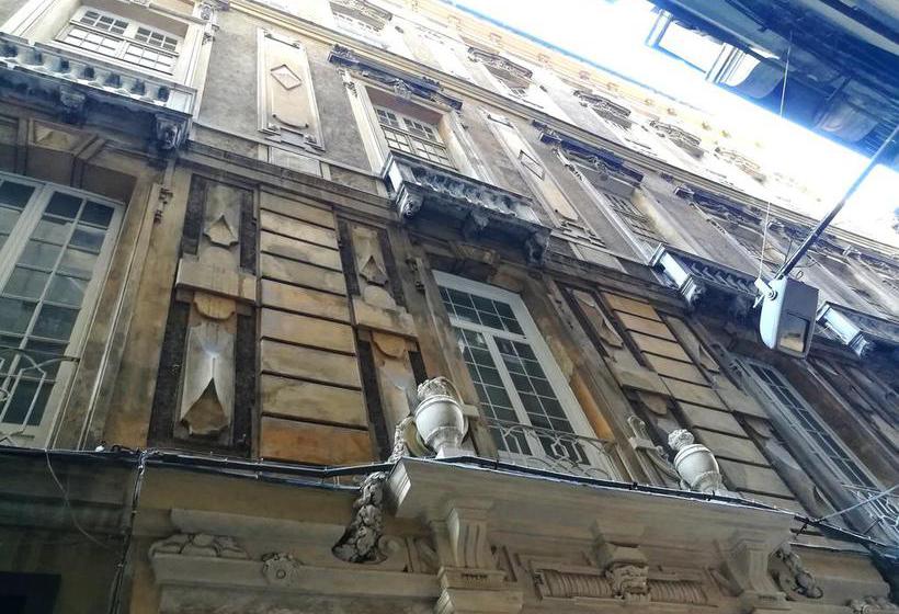 Bed and Breakfast Art B And B  | Genova | Genova | Italia 1