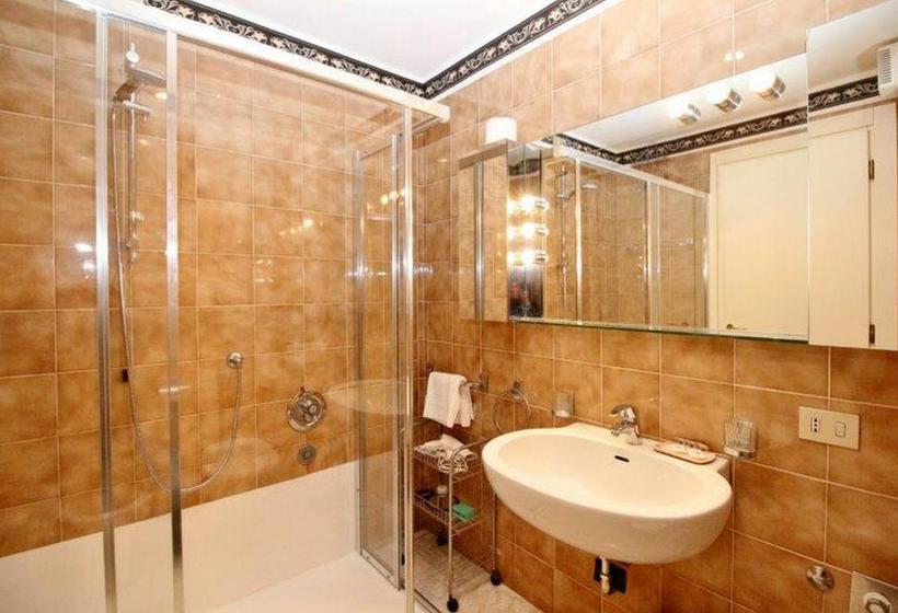 Hotel Casa Linda  | Menaggio | Como | Italia 18