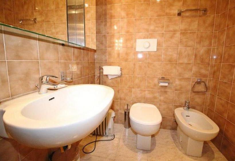 Hotel Casa Linda  | Menaggio | Como | Italia 19