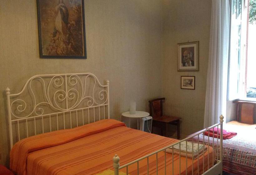 Bed and Breakfast Da Alessia Per Dormire Al Coppedé  | Roma | Roma | Italia 2