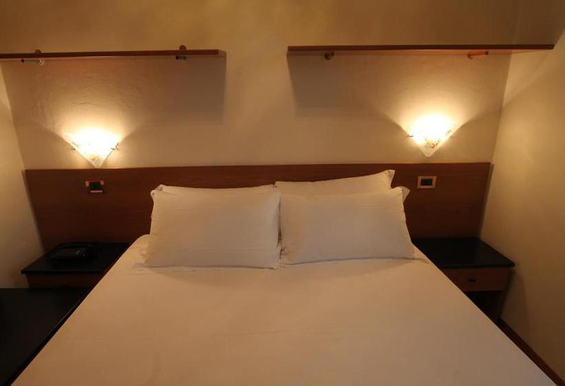 Street Hotel Comacchio  | Comacchio | Ferrara | Itália 6