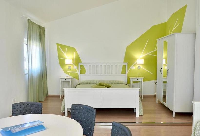 Hotel Petit  | Lido di Camaiore | Lucca | Italia 9