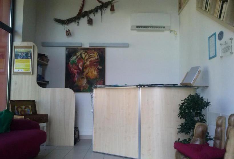 Ostello Casa Rossa  | Laveno Mombello | Varese | Italia 15