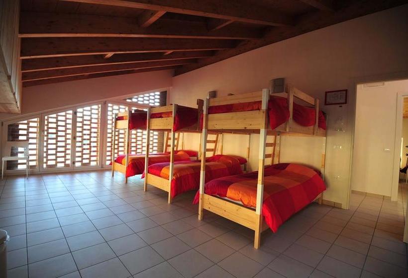 Ostello Casa Rossa  | Laveno Mombello | Varese | Italia 18
