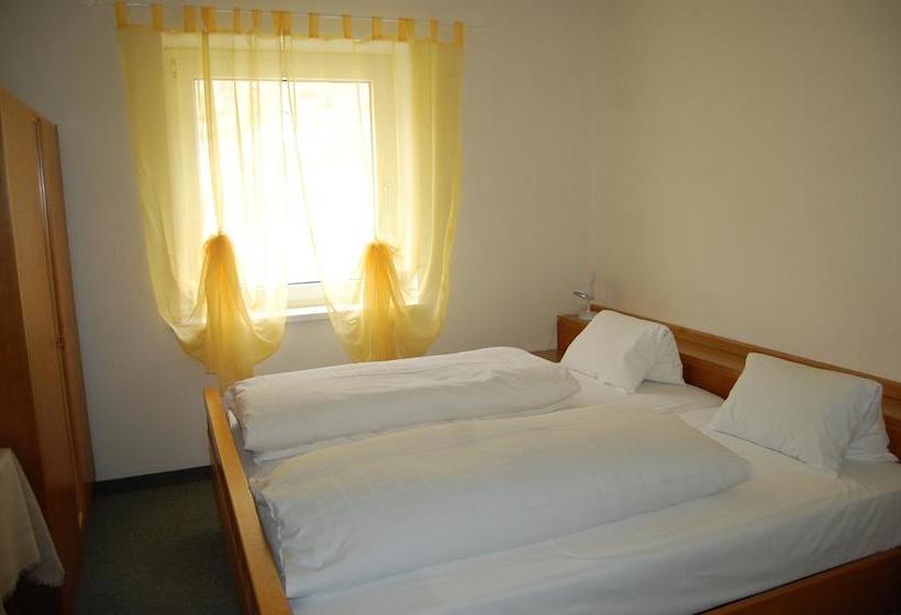 Hotel Gasthof Mondschein Bolzano