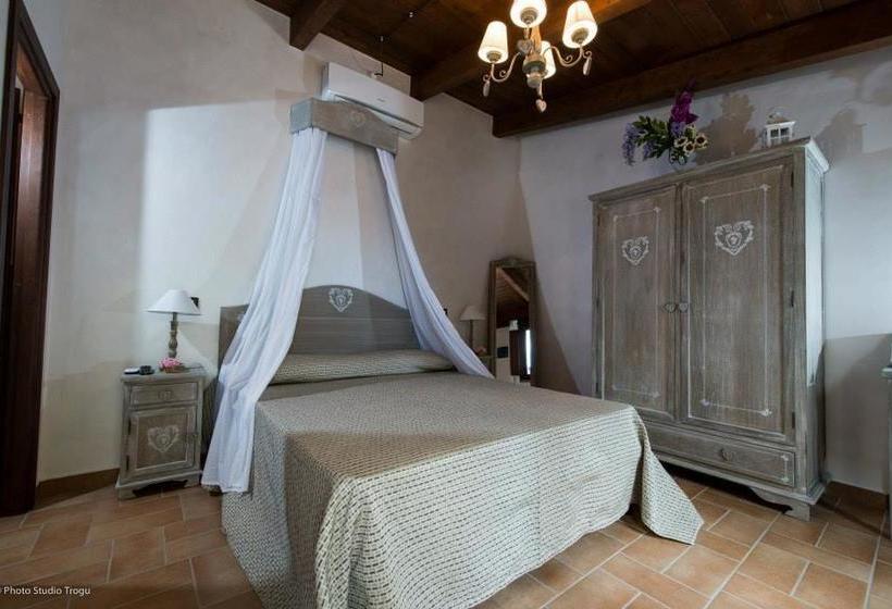 Il Giardino Dei Flintstones B&b  | Cerveteri | Roma | Italia 12