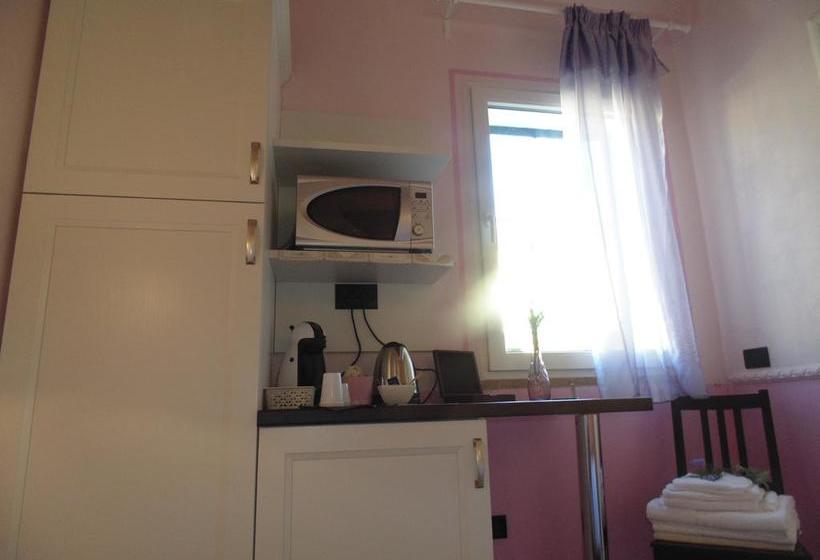 Bed and Breakfast Antica Dimora Pisa  Casa Vacanze  | Pisa | Pisa | Italia 2