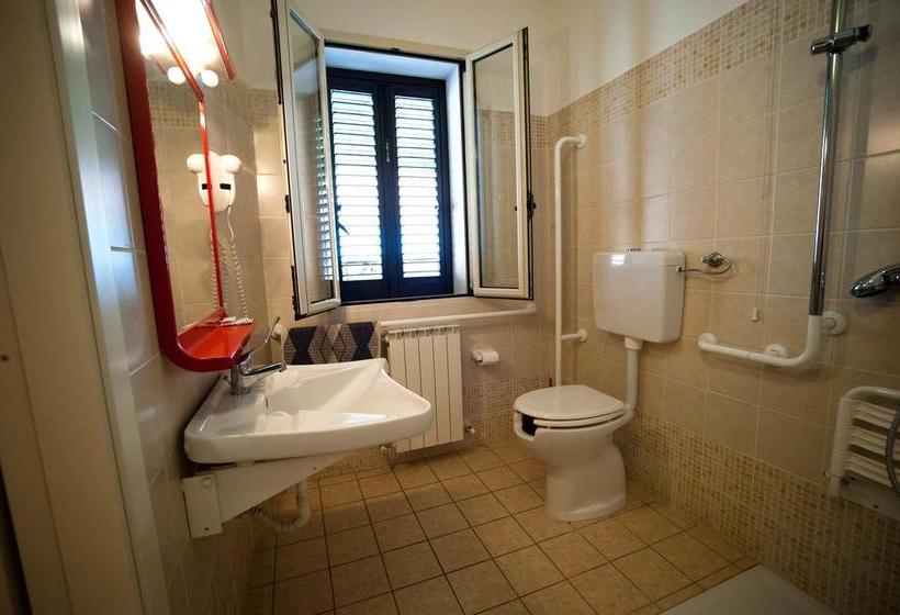 Hotel Albergo Magrini Della Genga  | Genga | Ancona | Italia 12