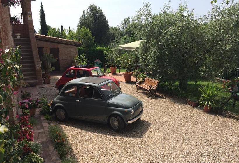 Bed and Breakfast Podere Il Pero Siena