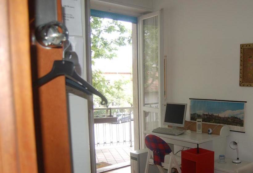 B&b Early Leaving Bergamo Airport  | Bergamo | Bergamo | Italia 18