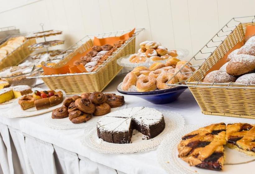 New Hotel Chiari  | Pinarella | Ravenna | Italia 17