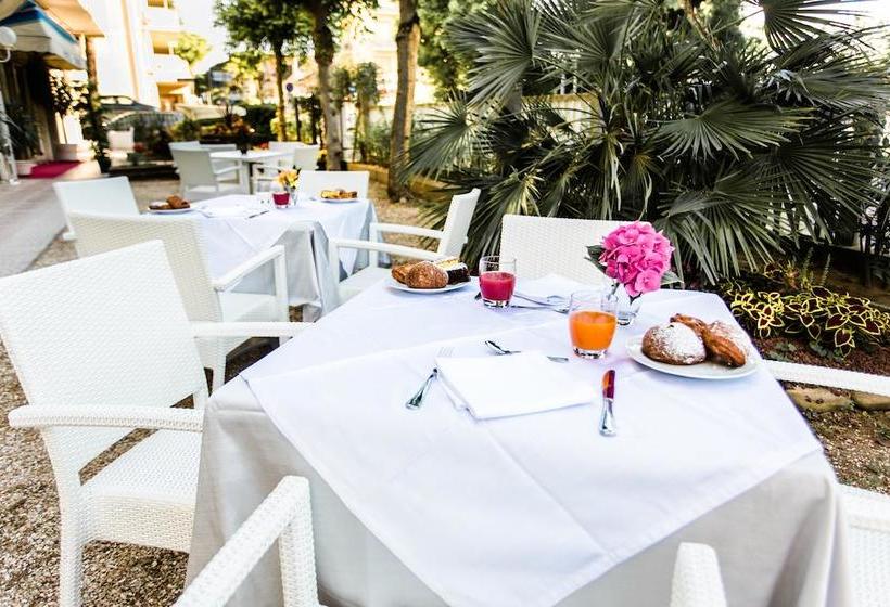 New Hotel Chiari  | Pinarella | Ravenna | Italia 5