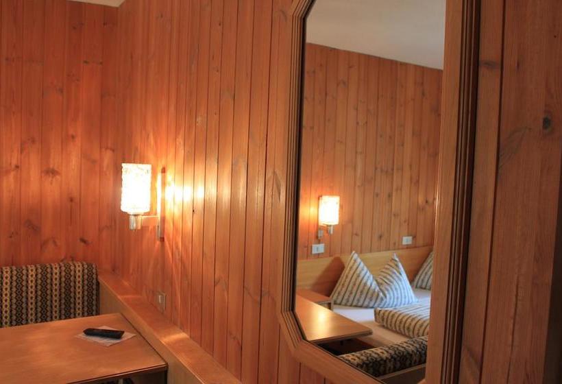 Hotel Albergo Alisander  | Corvara in Badia | Bolzano | Italia 11