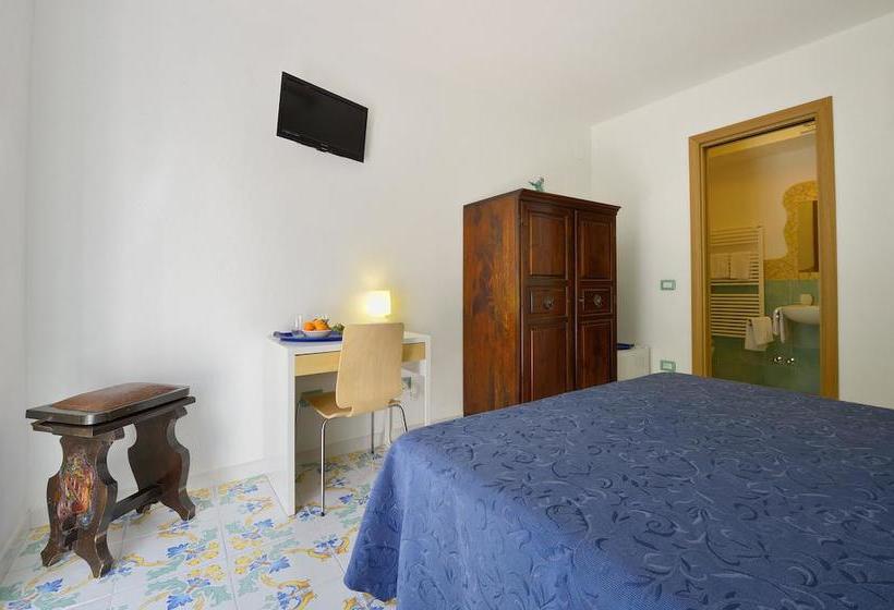 Bed and Breakfast Bnb Le Isole  | Ischia | Napoli | Italia 12