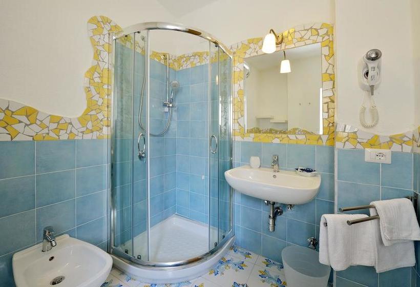 Bed and Breakfast Bnb Le Isole  | Ischia | Napoli | Italia 8