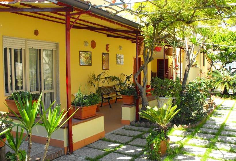 Bed and Breakfast Domus Felix Ercolano