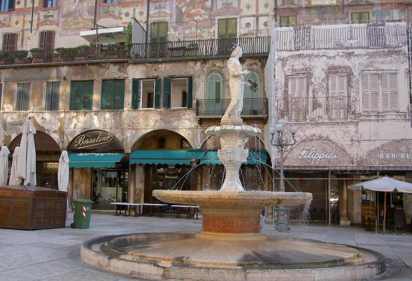 Protezione Della Giovane  Female Hostel  | Verona | Verona | Italia 18
