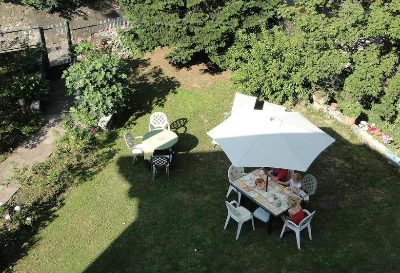 B&b Caslett  | Villa Guardia | Como | Italia 3