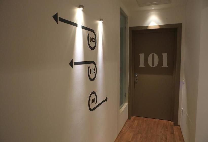 Copacabana Hotel Design  | Margherita di Savoia | Barletta-Andria-Trani | Italia 8