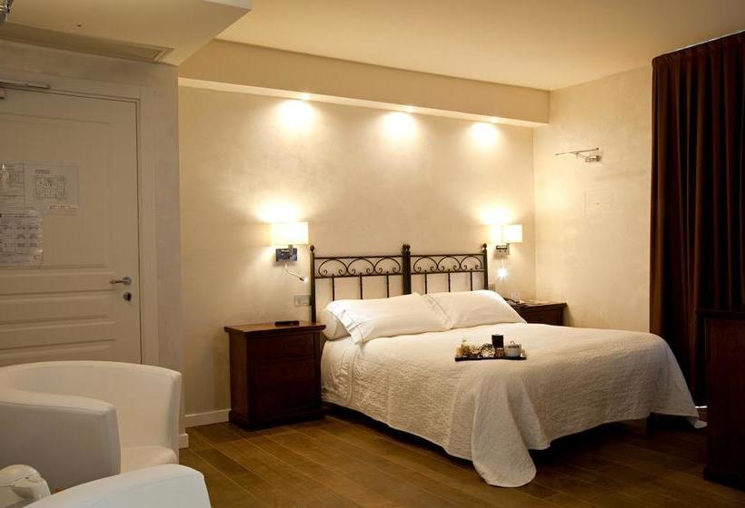 Hotel Ferro Di Cavallo  | Pavullo nel Frignano | Modena | Italia 8