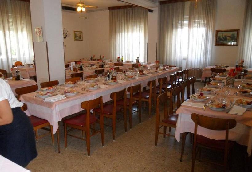 Hotel Hamburg  | Senigallia | Ancona | Italia 11