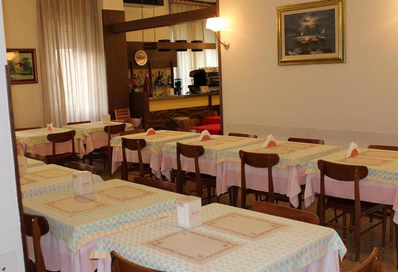 Hotel Hamburg  | Senigallia | Ancona | Italia 12