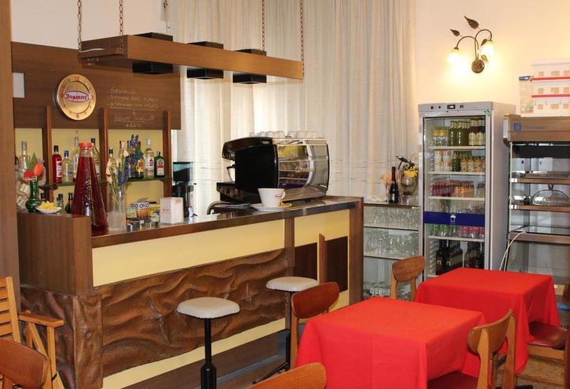 Hotel Hamburg  | Senigallia | Ancona | Italia 13