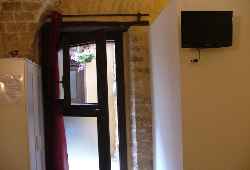 Bed and Breakfast Mazzini Art  | Fondi | Latina | Italia 4