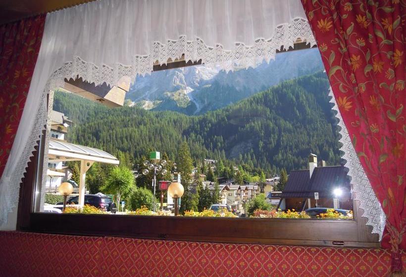 Hotel Orsingher  | San Martino di Castrozza | Trento | Italia 8