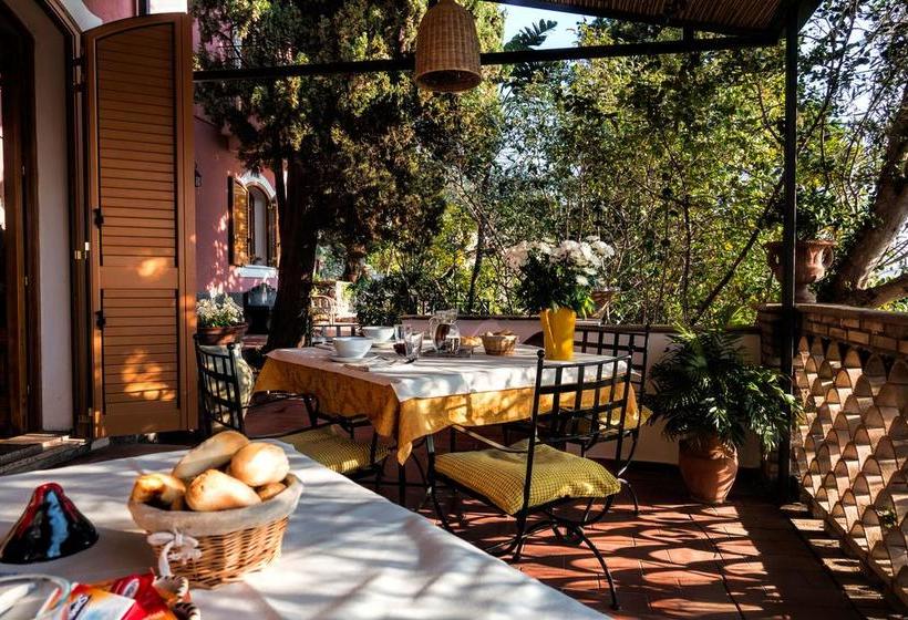 Bed and Breakfast Villa Britannia  | Taormina | Messina | Italia 10