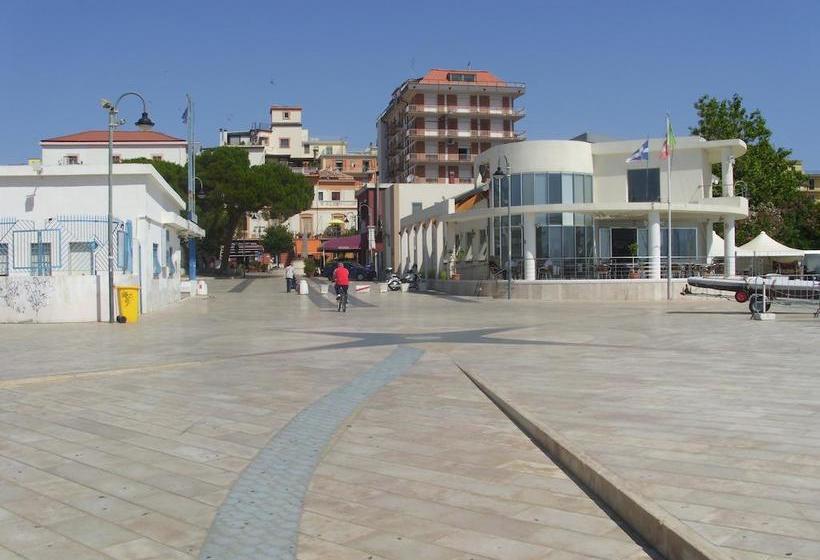 Bed and Breakfast Bed & Ship Archimediterraneo  | Crotone | Crotone | Italia 11